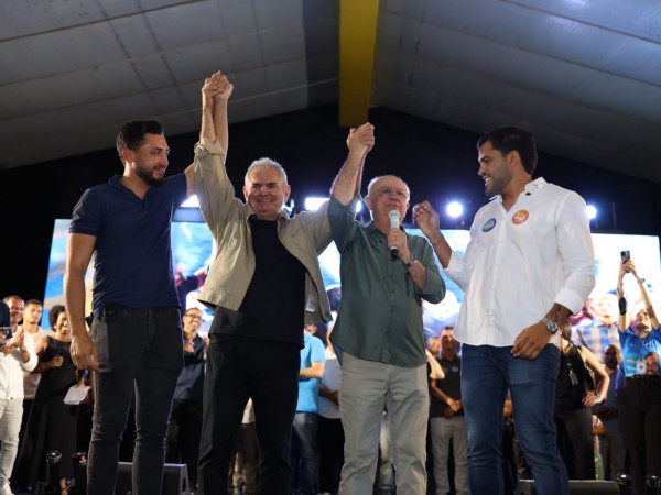 Com as bênçãos de José Ronaldo e Angelo Coronel, João de Furão lança pré-candidatura à Assembleia Legislativa