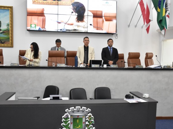 Programa “Creche para Idoso” poderá ser instituído em Feira; promulgada lei